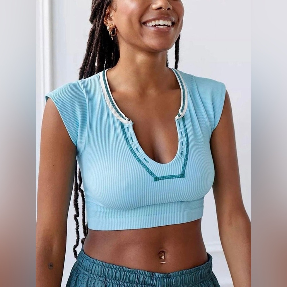 BDG GO FOR GOLD SEAMLESS RIBBED CROP TOP
